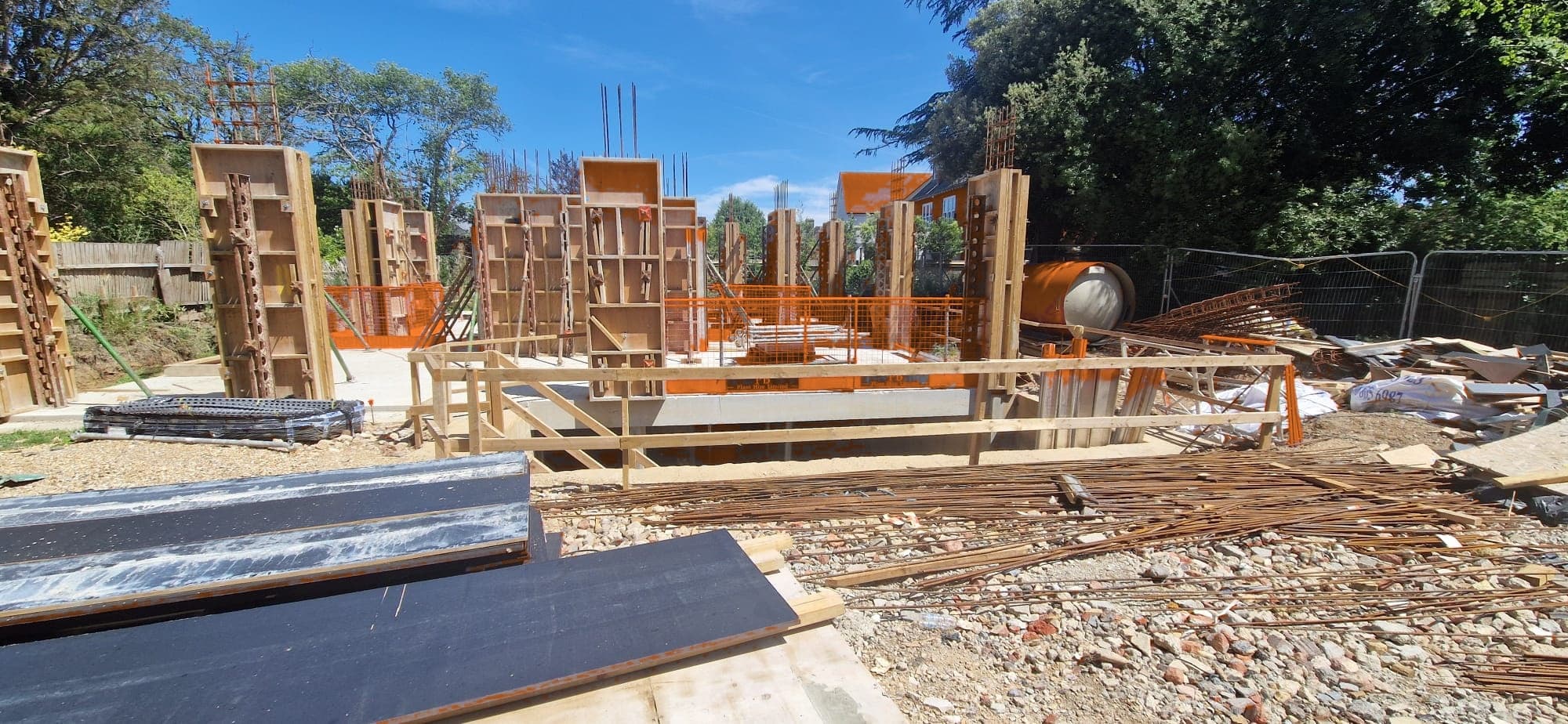 Basement column rebar setup prior to formwork shuttering installation
