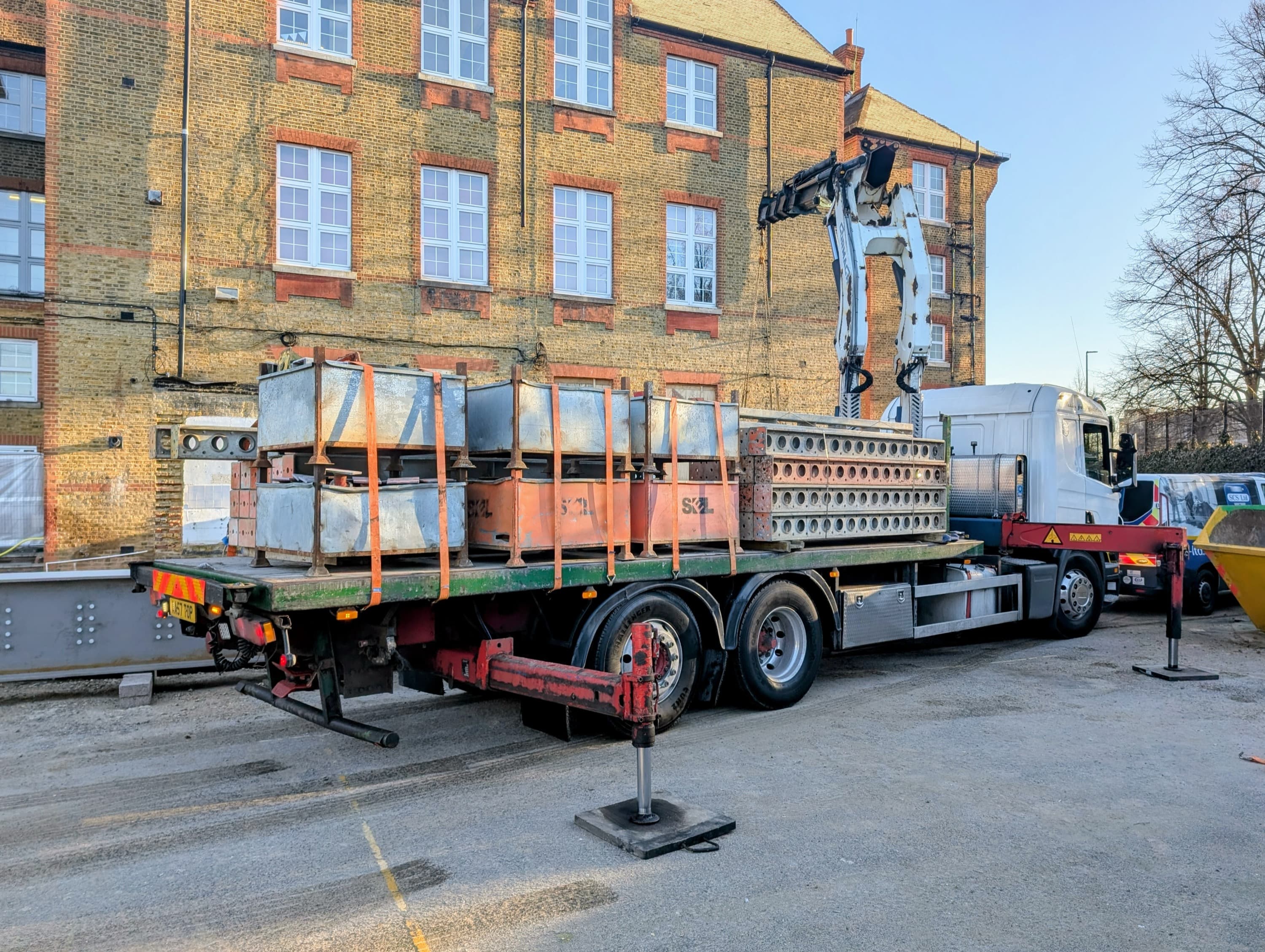 SEL Slimshore propping equipment being delivered to the Chiswick school site